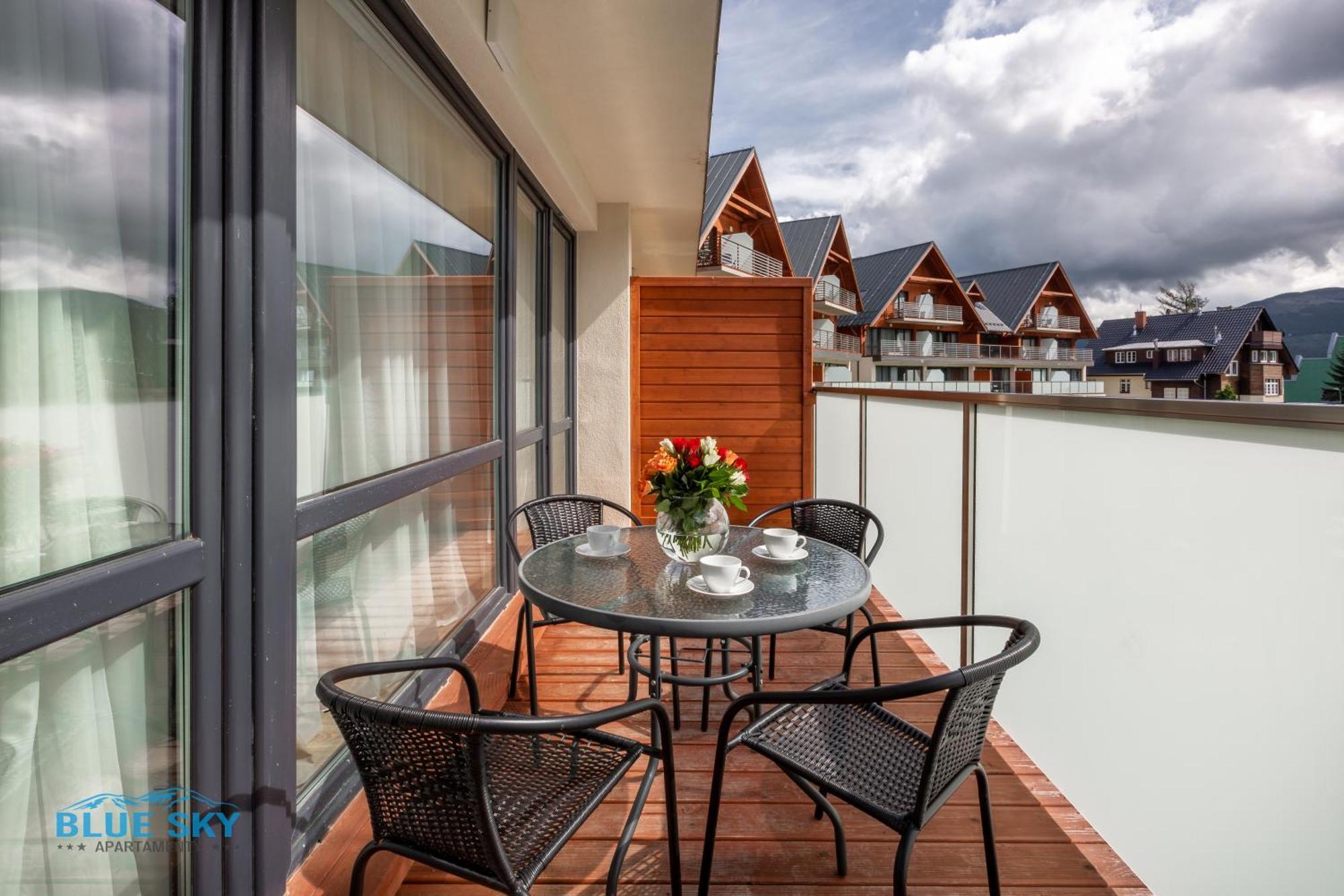Apartamenty Bluesky - Karkonoska 13, Z Widokiem Na Gory, Blisko Szlakow I Wyciagow, W Zielonej Okolicy Karpacz Habitación foto