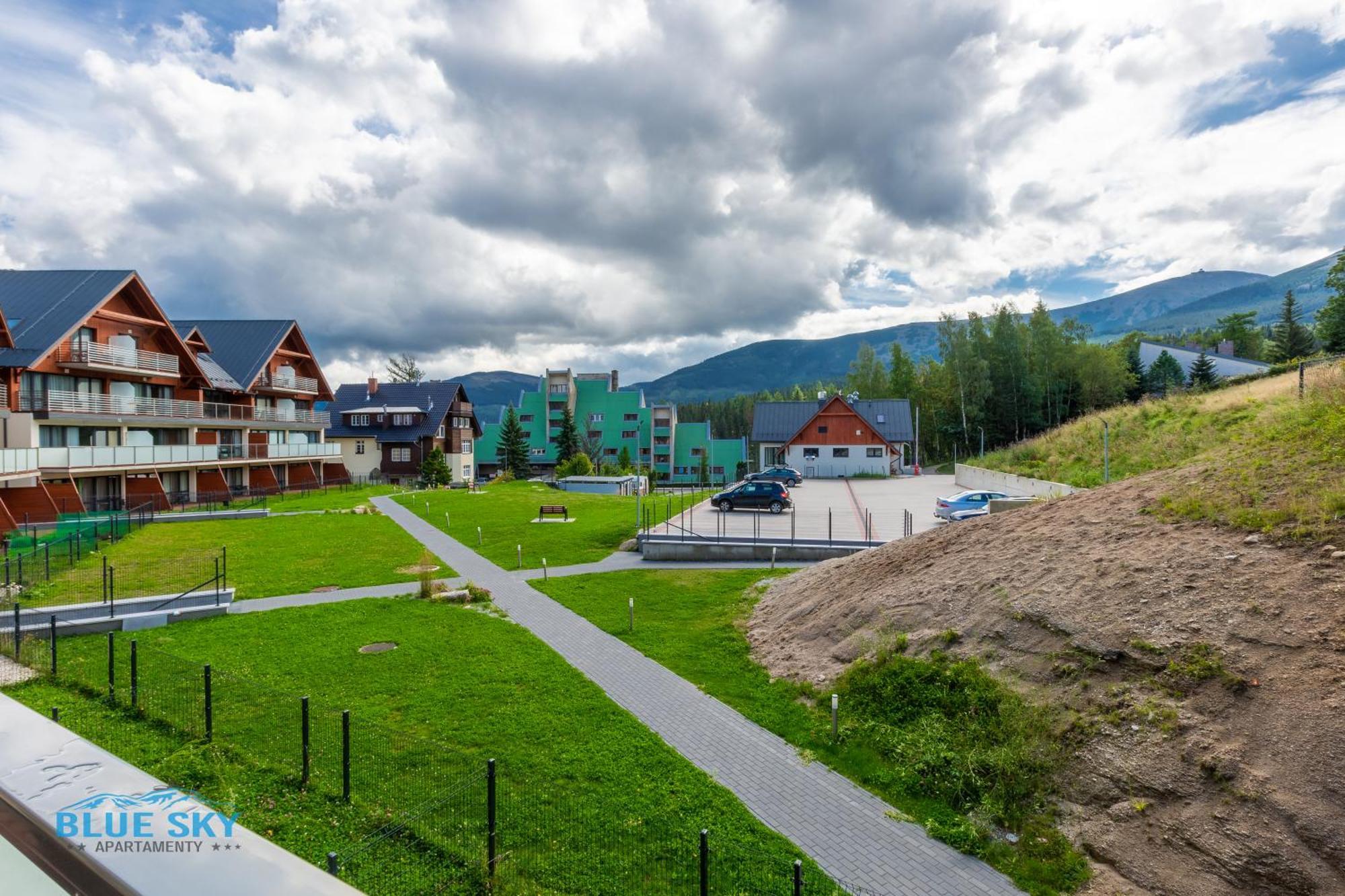 Apartamenty Bluesky - Karkonoska 13, Z Widokiem Na Gory, Blisko Szlakow I Wyciagow, W Zielonej Okolicy Karpacz Habitación foto